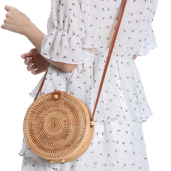 COPY - New beach shoulder straw bag from Bali 8”x8” - Picture 2 of 5